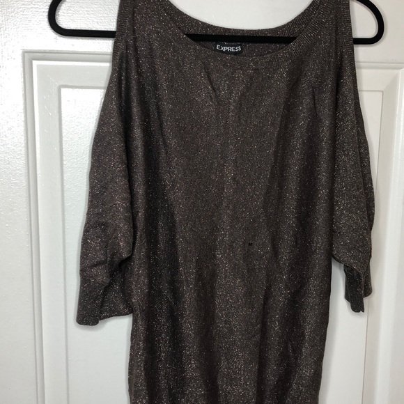 Stylish top - Picture 3 of 4